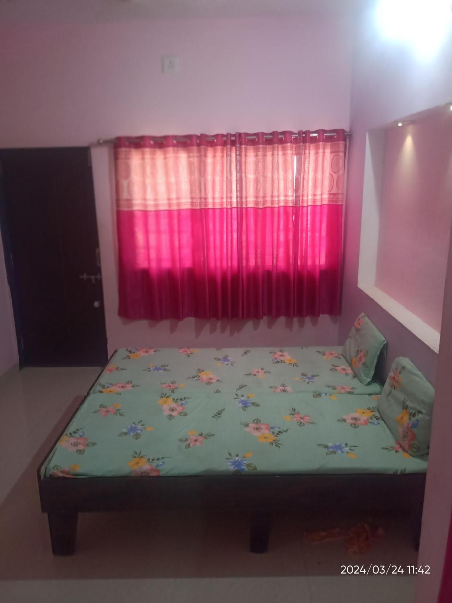 Dwarka Home Stay 2 Only Family Экстерьер фото